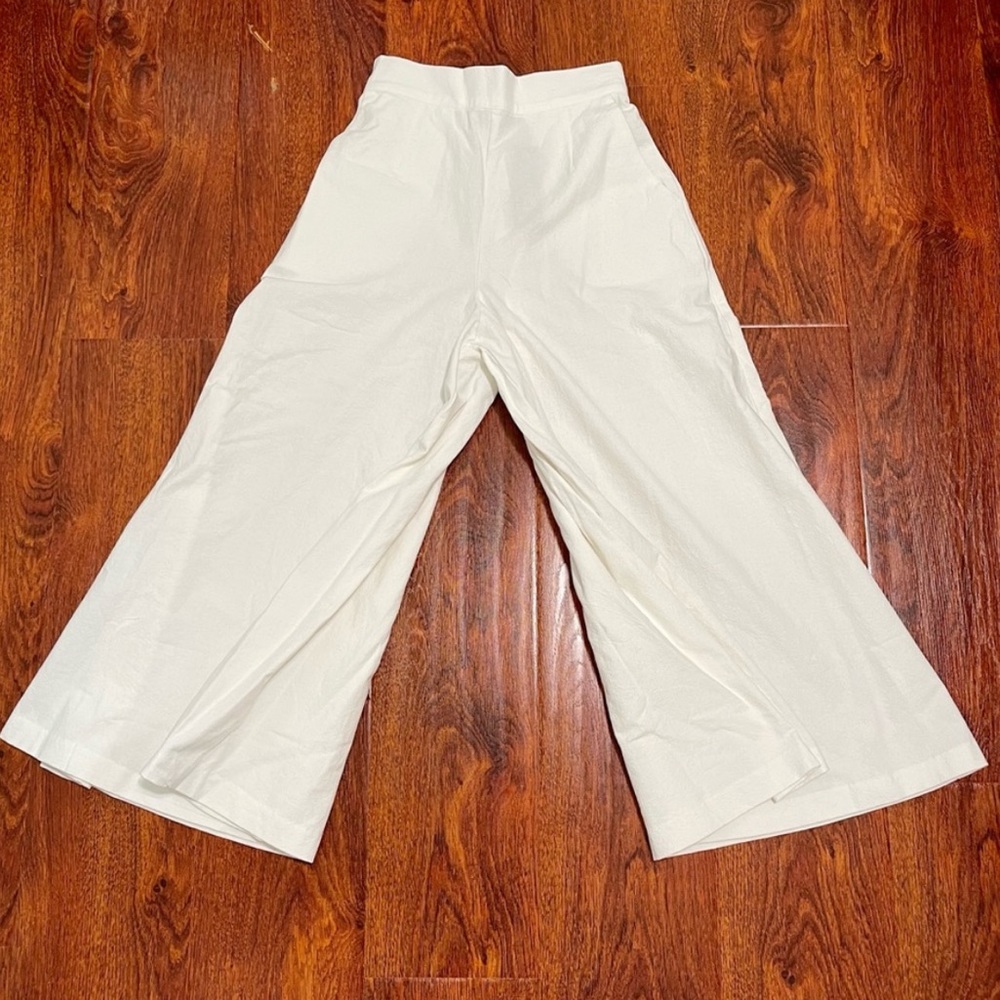 Lulu’s White High-Waisted Wide Leg Pants